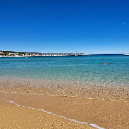 Studio 4 Personnes, Coin Cabine, Climatisation, Terrasse, Parking, Mer Apartmán