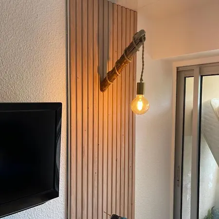 Studio 4 Personnes, Coin Cabine, Climatisation, Terrasse, Parking, Mer Apartmán *